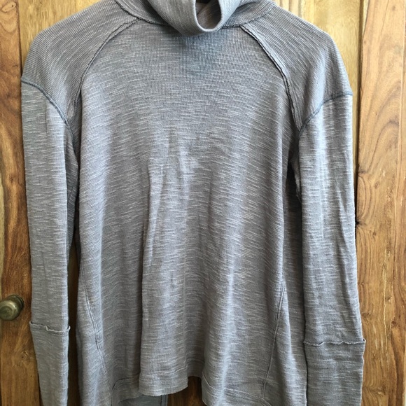 Free People Tops - Free People split back turtleneck